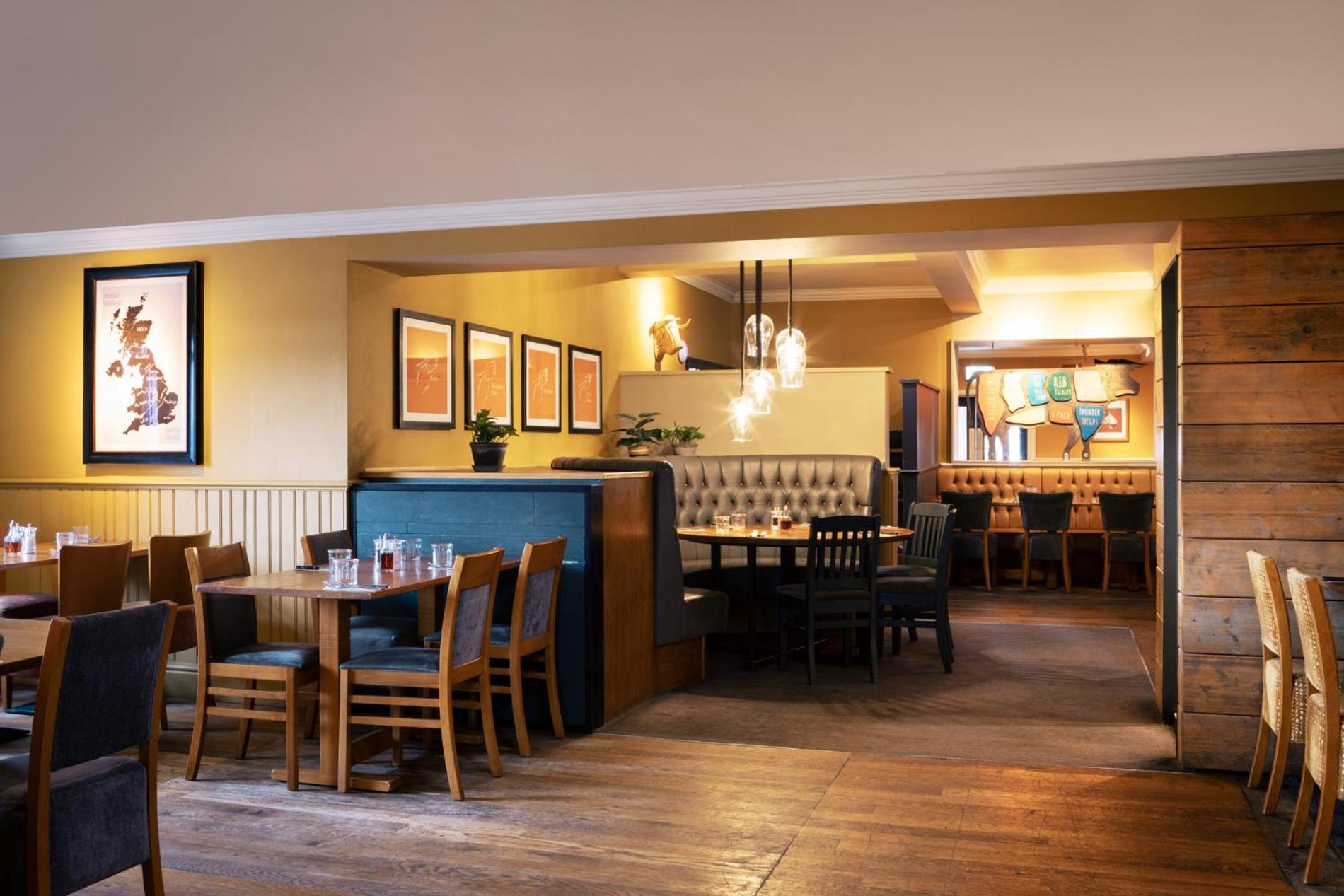 The Highwayman Hotel チェスターフィールド エクステリア 写真