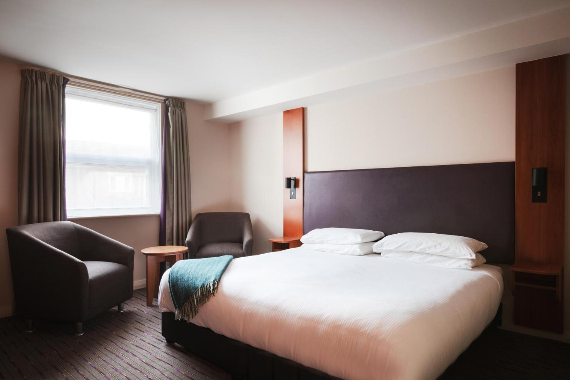 The Highwayman Hotel チェスターフィールド エクステリア 写真